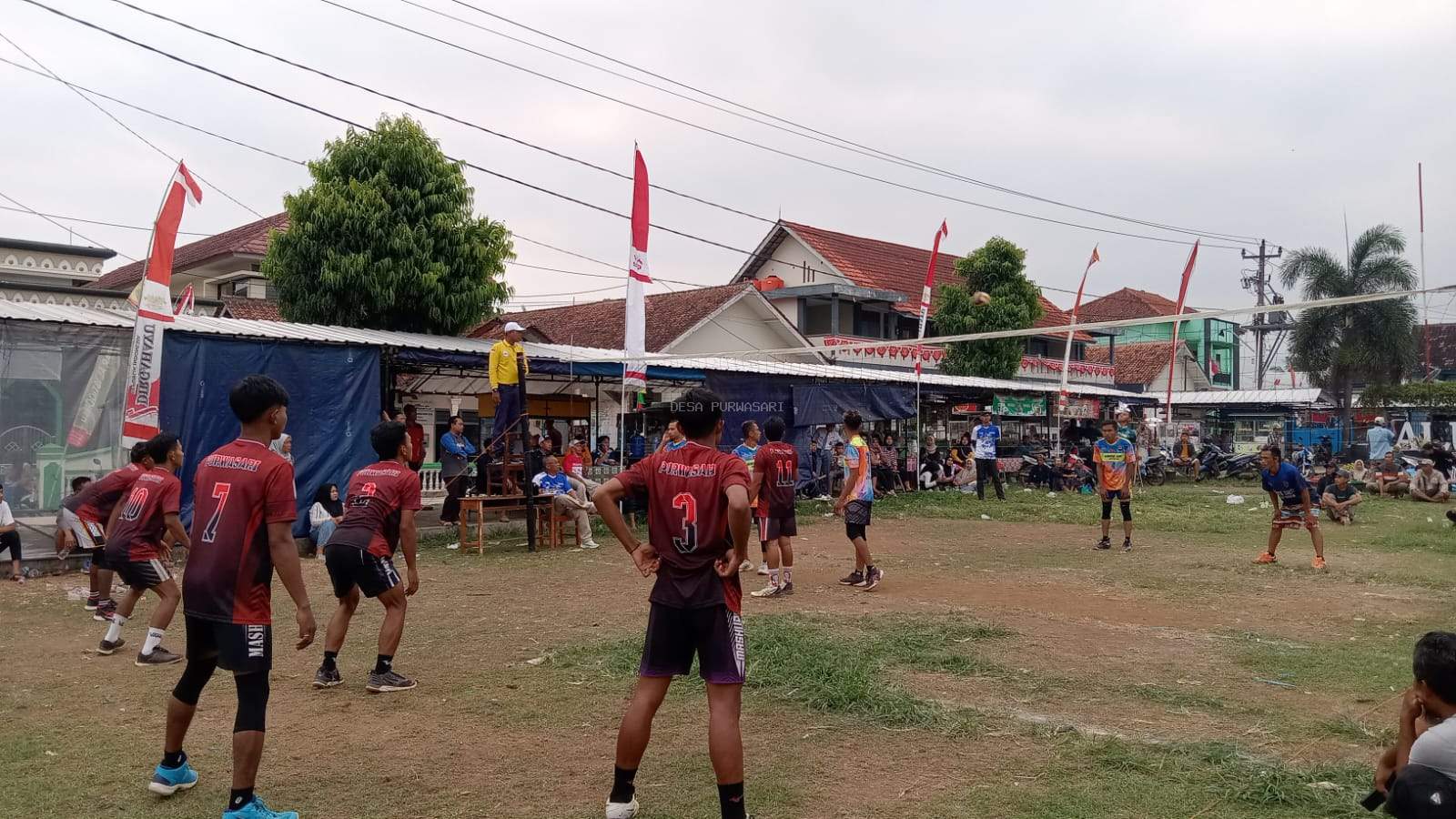 Pertahankan Gelar, Desa Purwasari Kembali Juarai Turnamen Voli HUT RI ke-80 antar Desa se Kecamatan Wanareja